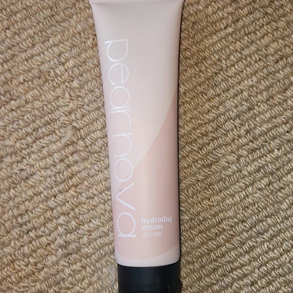 BEST lotion: Full Size Pear Nova Hydrating Cream Coconut Eucalyptus 120ml 4oz - Picture 2 of 2